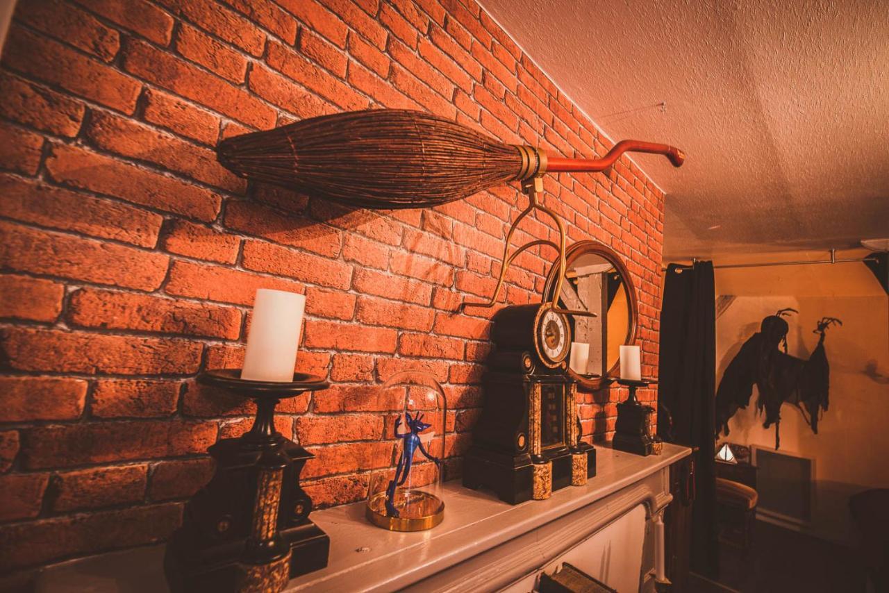 Repaire Du Sorcier Un Apartement Magique 特鲁瓦 外观 照片